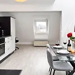 Urban Akademie Frieden Apartman Karlsruhe